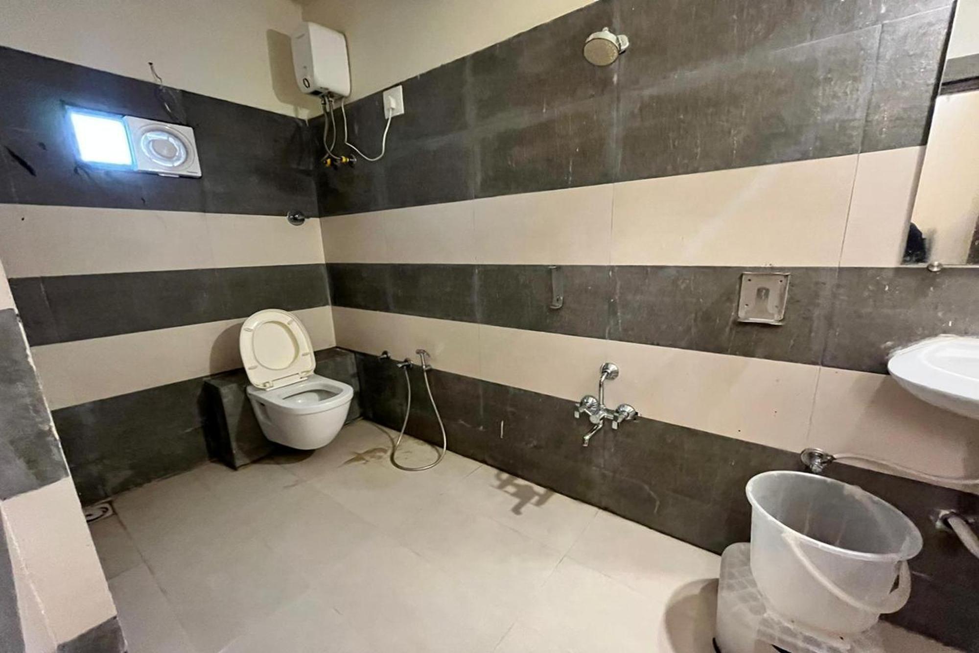 Hotel Kalyan Palace Watuwa Kültér fotó